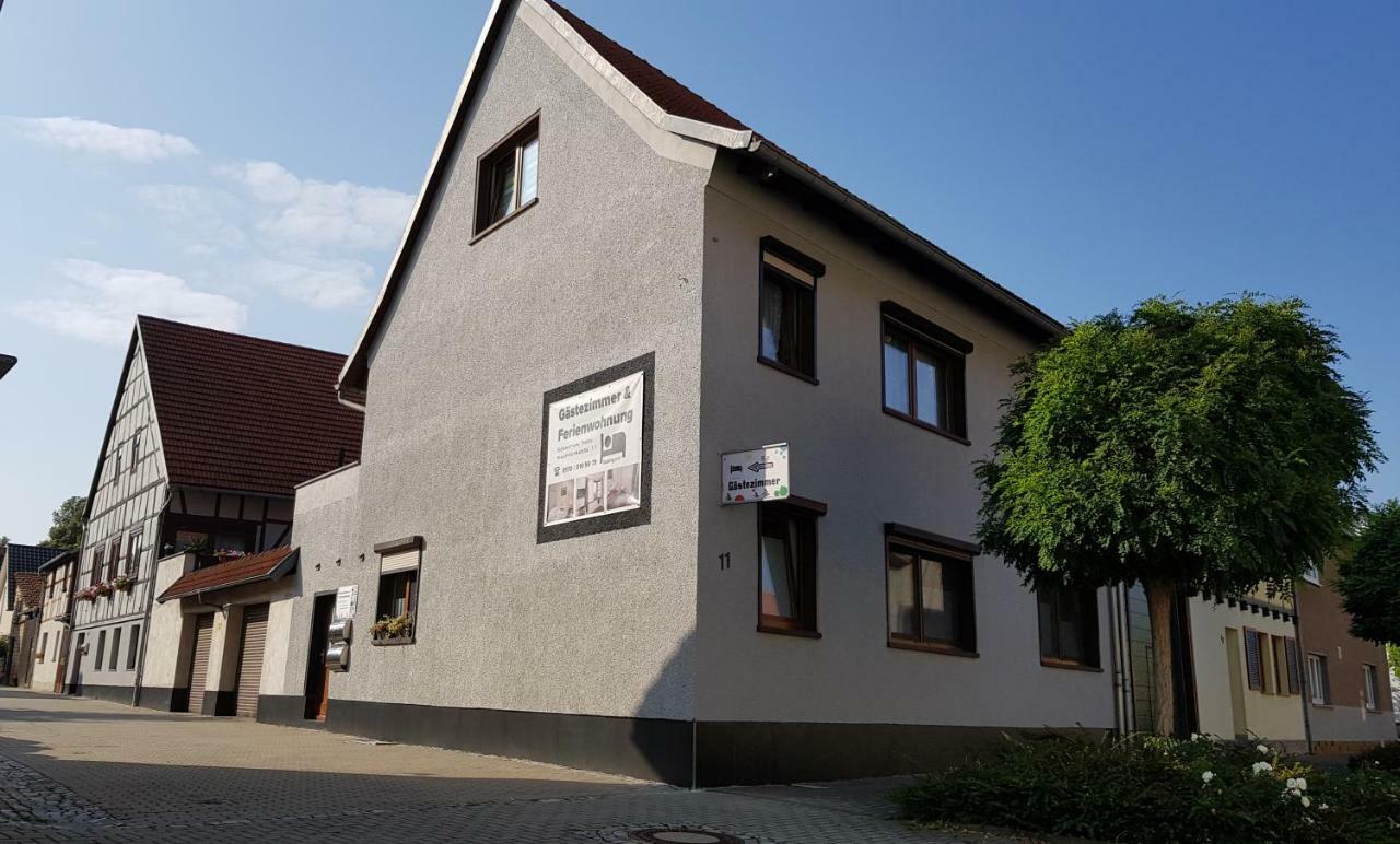 Gaestezimmer & Ferienwohnungen Thon Herbsleben Екстериор снимка